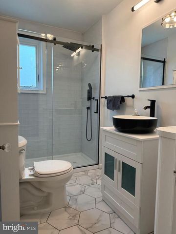 34 N SYLVANIA AVE, Jenkintown, PA 19046