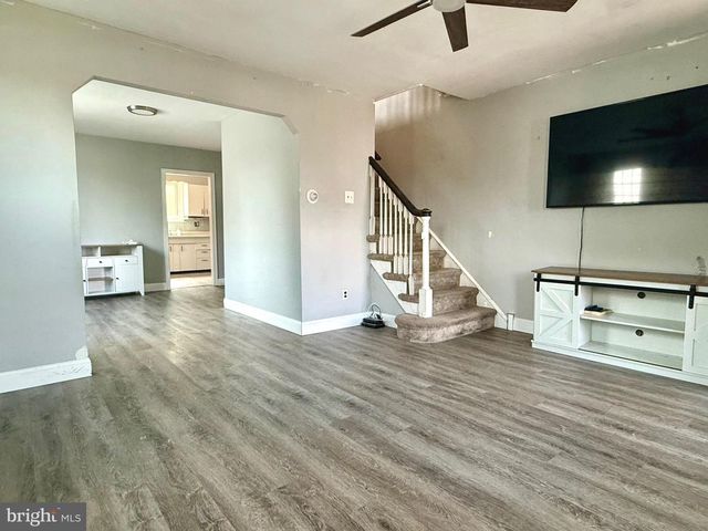 34 N SYLVANIA AVE, Jenkintown, PA 19046