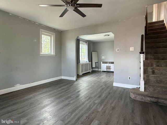 34 N SYLVANIA AVE, Jenkintown, PA 19046