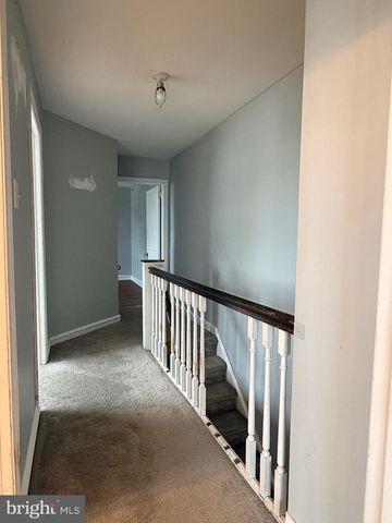 34 N SYLVANIA AVE, Jenkintown, PA 19046