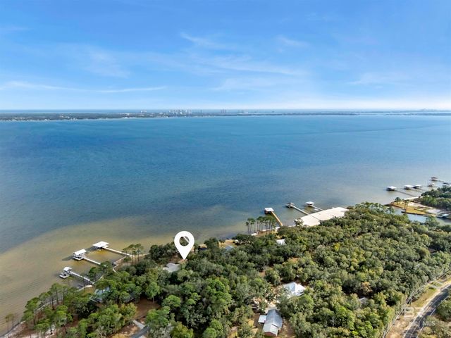 9462 Bay View Drive, Lillian, AL 36549