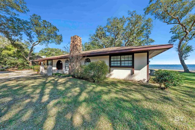 9462 Bay View Drive, Lillian, AL 36549