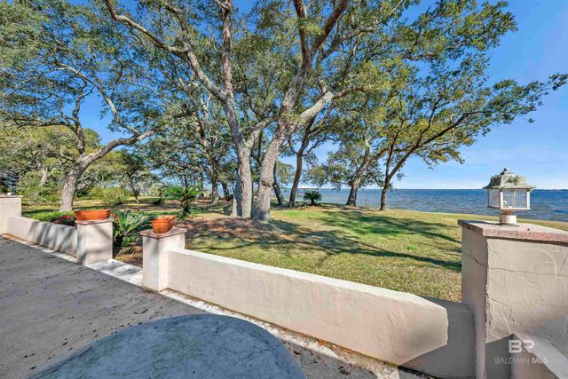 9462 Bay View Drive, Lillian, AL 36549