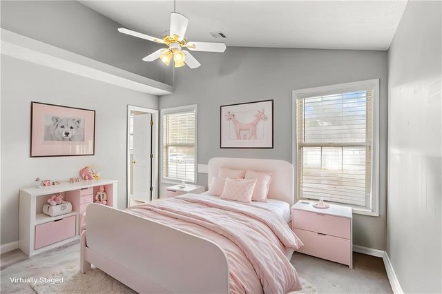 1061 Daventry Crossing, Woodstock, GA 30188
