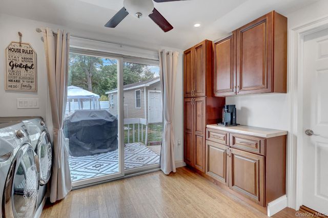 629 East Drive, Lindenhurst, NY 11757