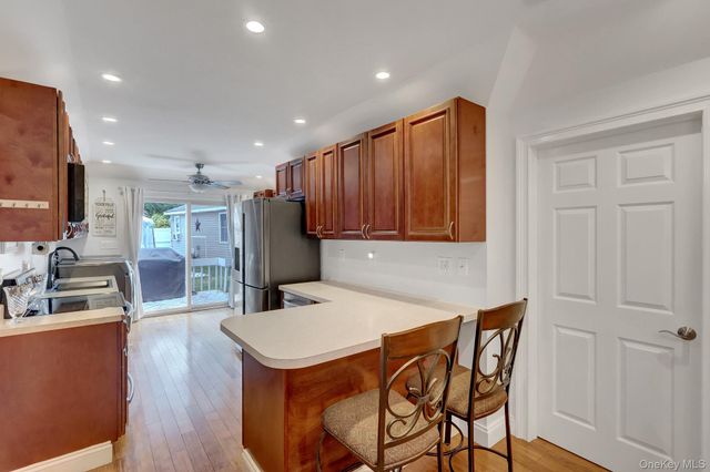 629 East Drive, Lindenhurst, NY 11757