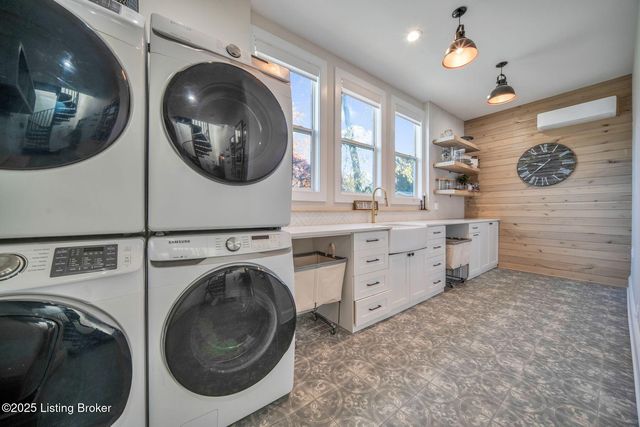 3321 Richard Ave, Louisville, KY 40206