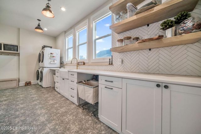 3321 Richard Ave, Louisville, KY 40206