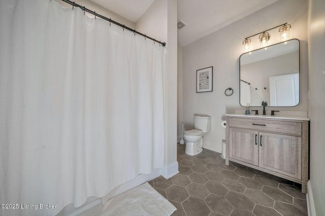 3321 Richard Ave, Louisville, KY 40206