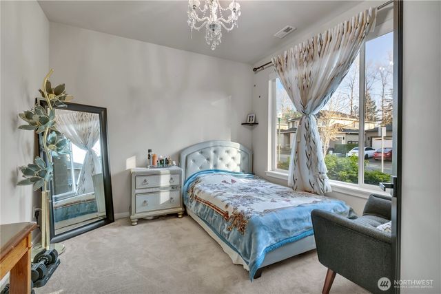 5812 S 326th Court, Auburn, WA 98001