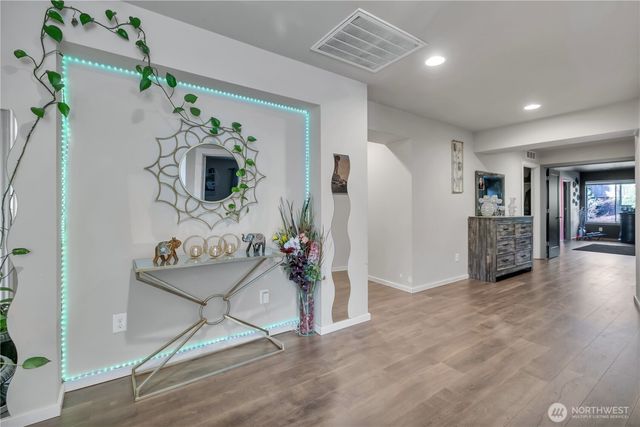 5812 S 326th Court, Auburn, WA 98001