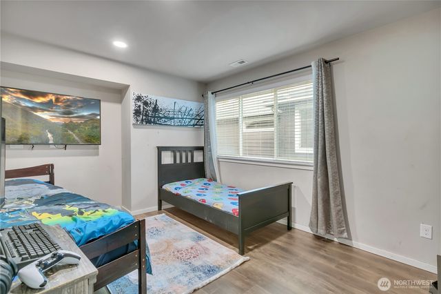 5812 S 326th Court, Auburn, WA 98001