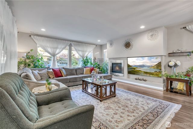 5812 S 326th Court, Auburn, WA 98001