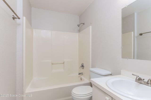 1545 20th Court SW, Vero Beach, FL 32962