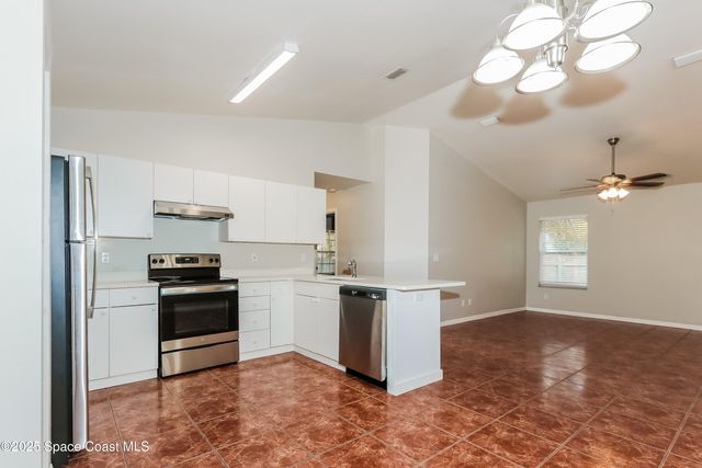 1545 20th Court SW, Vero Beach, FL 32962