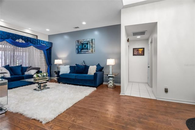 1619 PALACE COURT, Valrico, FL 33594