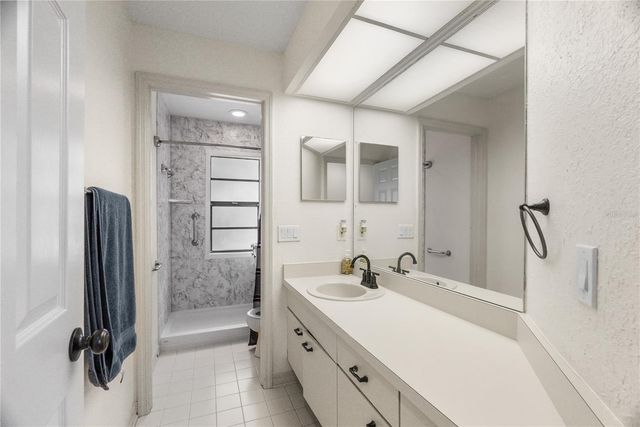 1619 PALACE COURT, Valrico, FL 33594