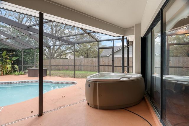 1619 PALACE COURT, Valrico, FL 33594