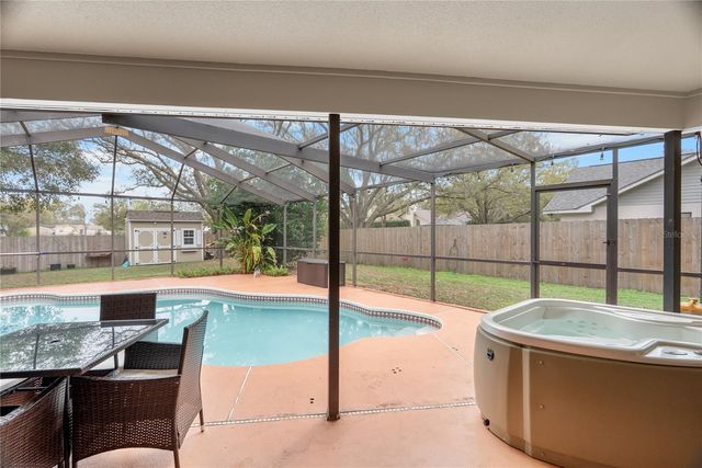 1619 PALACE COURT, Valrico, FL 33594