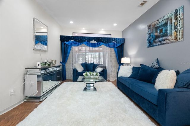 1619 PALACE COURT, Valrico, FL 33594