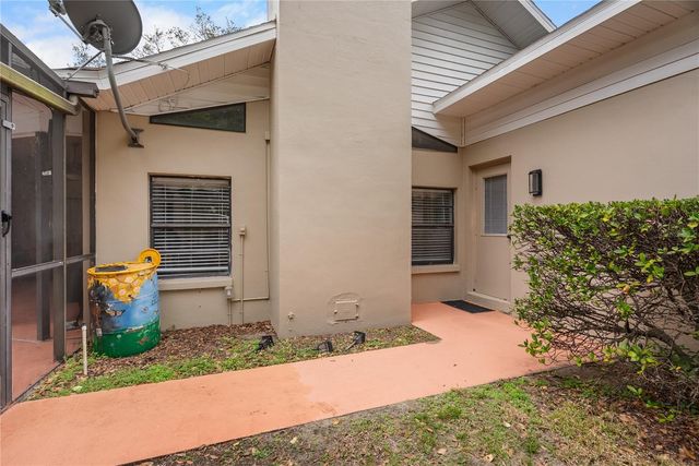 1619 PALACE COURT, Valrico, FL 33594