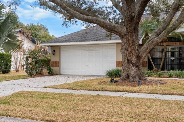 1619 PALACE COURT, Valrico, FL 33594