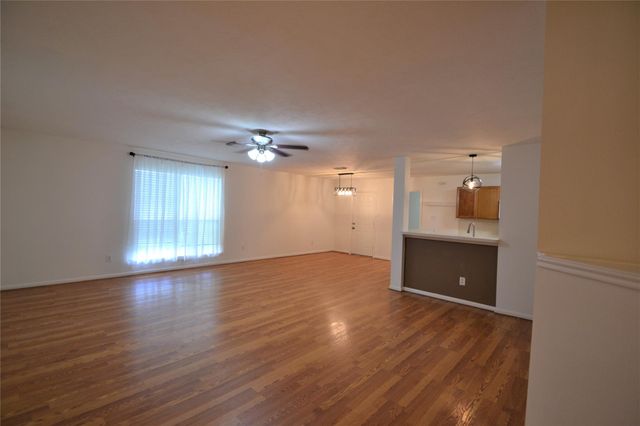 5126 Riverwood Drive, Richmond, TX 77469
