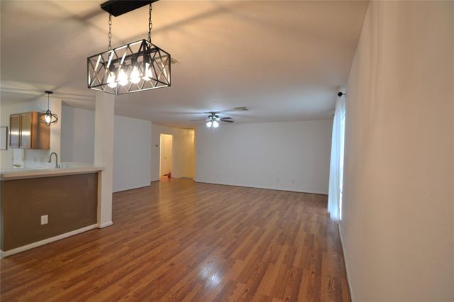5126 Riverwood Drive, Richmond, TX 77469