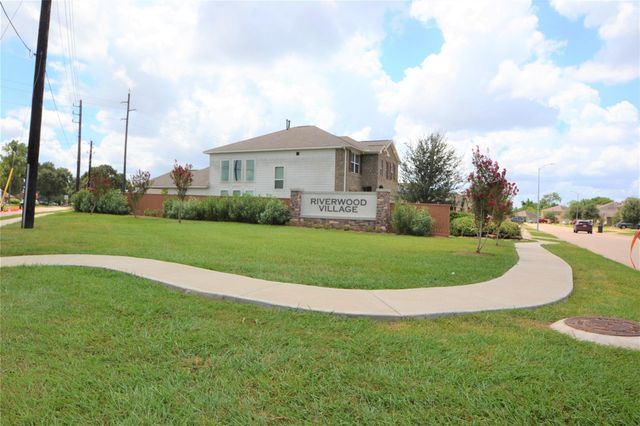 5126 Riverwood Drive, Richmond, TX 77469