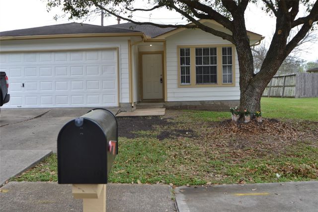 5126 Riverwood Drive, Richmond, TX 77469