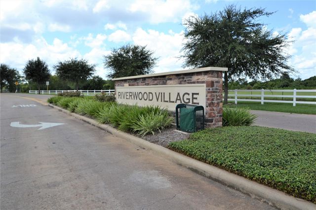 5126 Riverwood Drive, Richmond, TX 77469