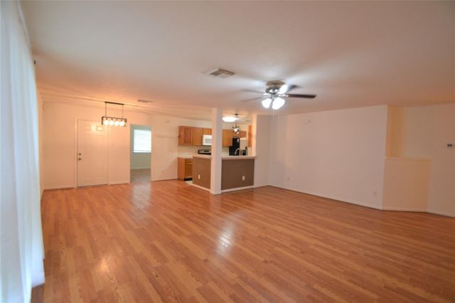 5126 Riverwood Drive, Richmond, TX 77469