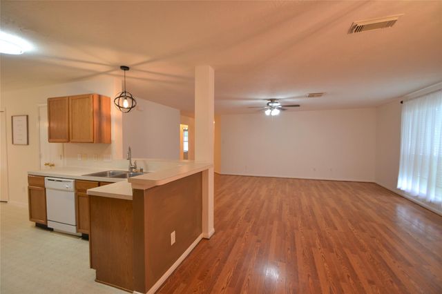 5126 Riverwood Drive, Richmond, TX 77469