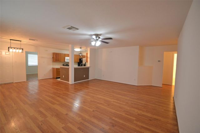 5126 Riverwood Drive, Richmond, TX 77469