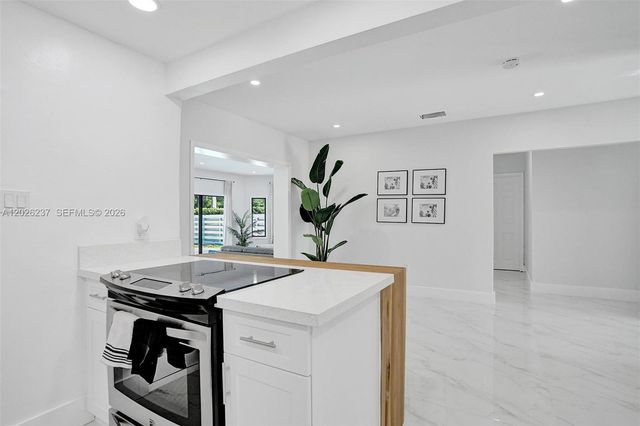 1355 Madison St, Hollywood, FL 33019