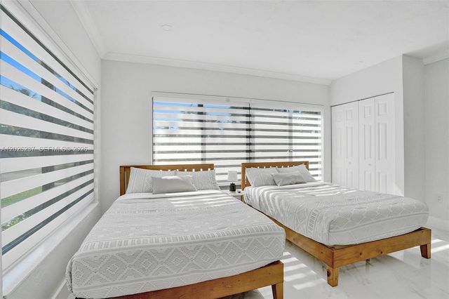 1355 Madison St, Hollywood, FL 33019