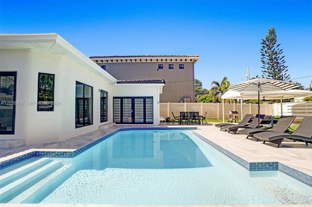 1355 Madison St, Hollywood, FL 33019