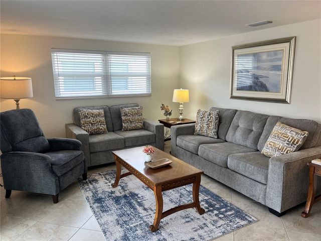 6154 MIDNIGHT PASS ROAD B07, Sarasota, FL 34242