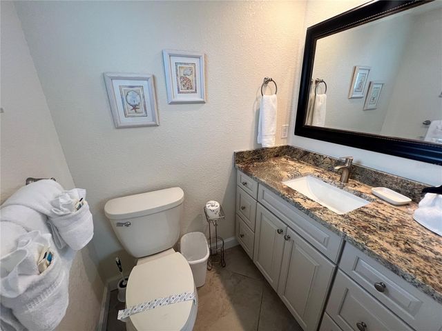 6154 MIDNIGHT PASS ROAD B07, Sarasota, FL 34242