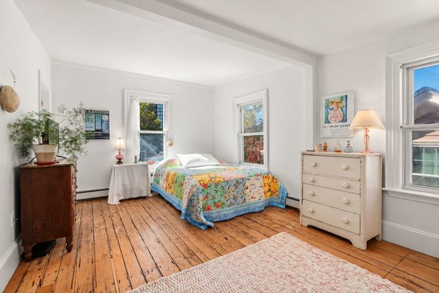 247 Chestnut St 2, Cambridge, MA 02139