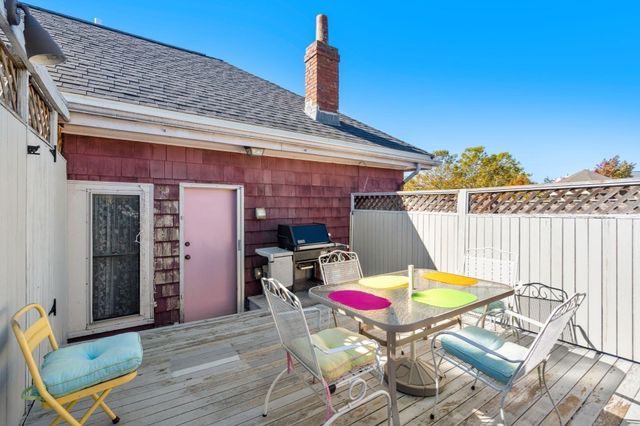 247 Chestnut St 2, Cambridge, MA 02139