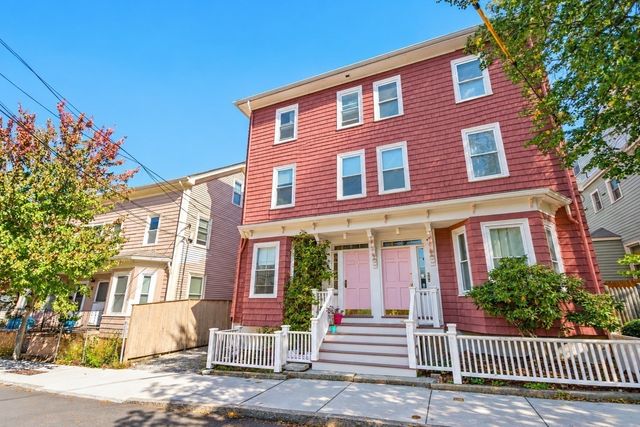 247 Chestnut St 2, Cambridge, MA 02139