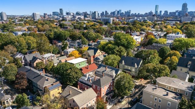 247 Chestnut St 2, Cambridge, MA 02139