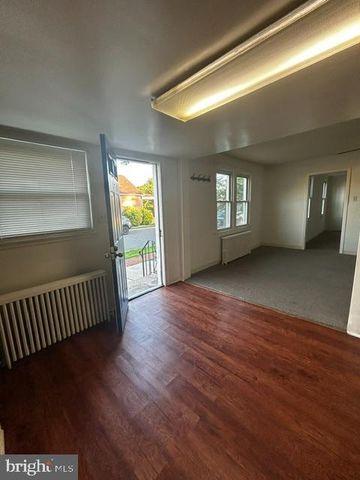 746 CHESTON AVE, Tullytown, PA 19007