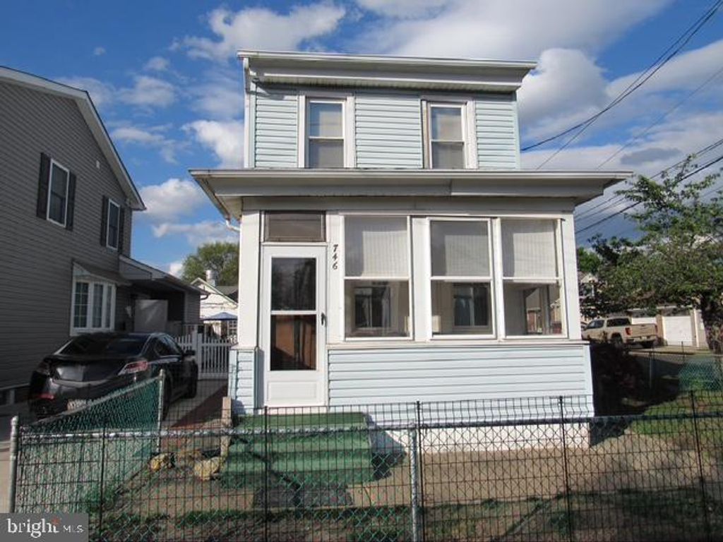 746 CHESTON AVE, Tullytown, PA 19007