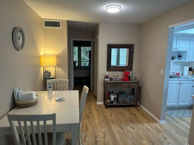 2929 SE Ocean Boulevard E 109-8, Stuart, FL 34996