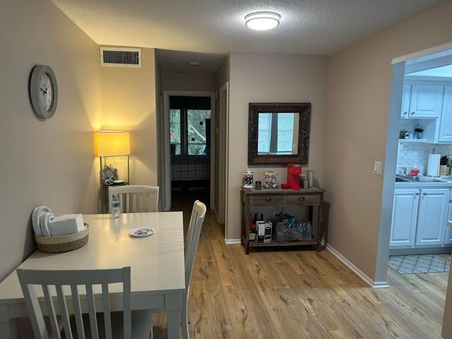 2929 SE Ocean Boulevard E 109-8, Stuart, FL 34996