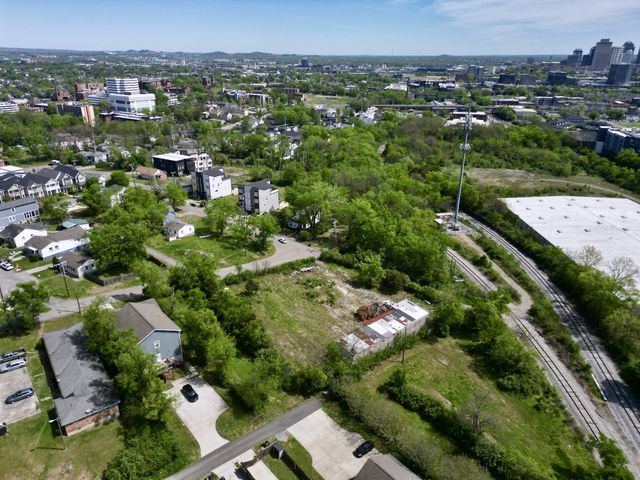 2305 Booker St, Nashville, TN 37208