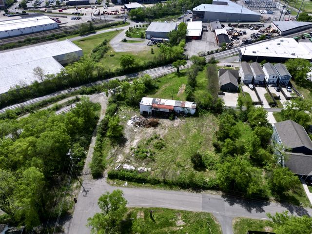 2305 Booker St, Nashville, TN 37208