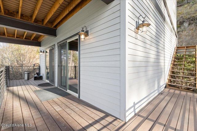 7809 E Bridger TRL, Harrison, ID 83833